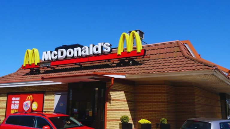 McDonald's Ängelholmsvägen 8