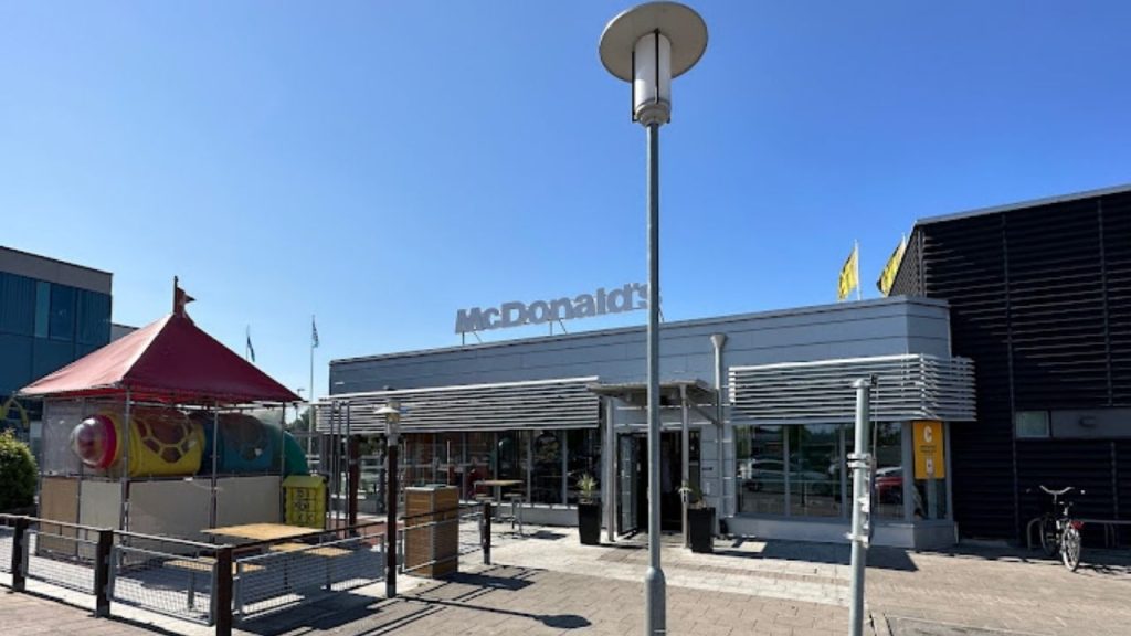 McDonald's Mirum Galleria