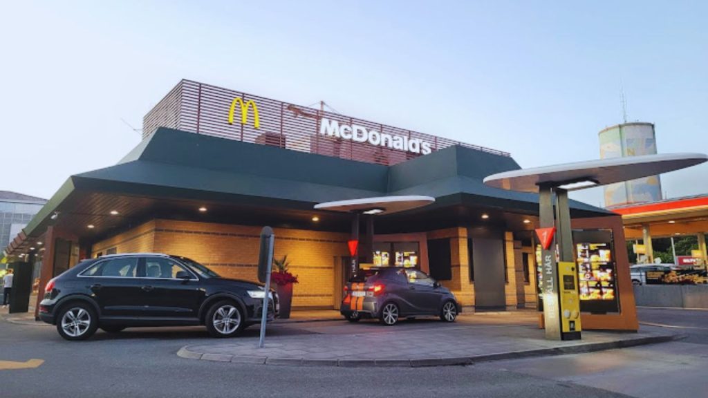 McDonald's Vikdalsvägen 43
